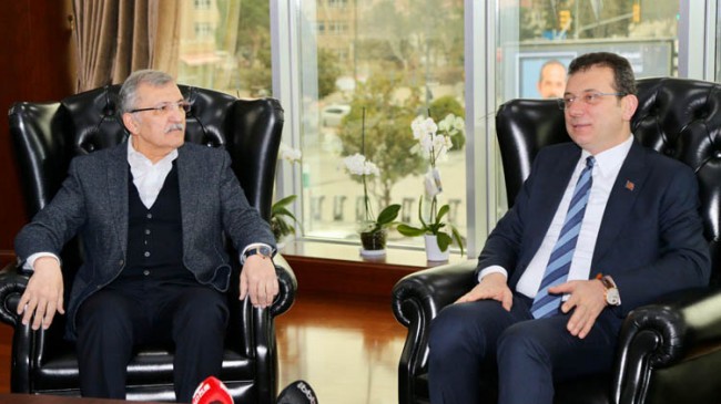 Ekrem İmamoğlu Murat Aydın’ı ziyaret etti.