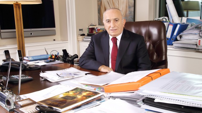 İsmet Acar: “Acarkent’te her şey yasalara uygundur!”