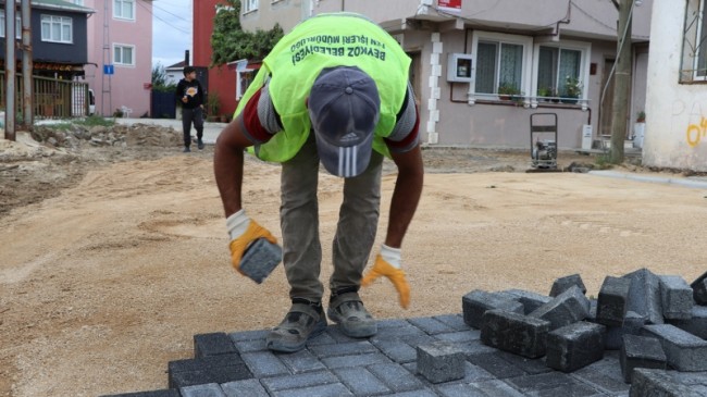 Anadolufeneri ve İshaklı Meydanı Güzelleşiyor