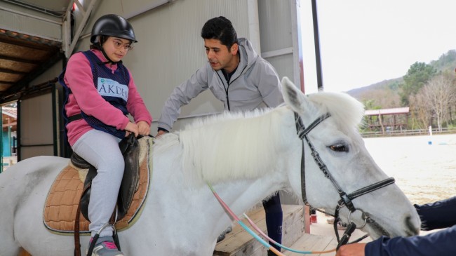 ​​​​ATLA TERAPİ DEZAVANTAJLI ÇOCUKLARA GÜVEN VERİYOR