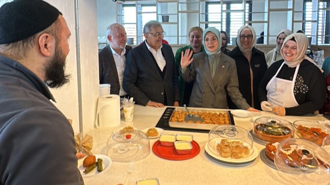 BAKAN GÖKTAŞ “BEYKOZ MİLLET SOFRASI”NDA ÇORBA İÇTİ