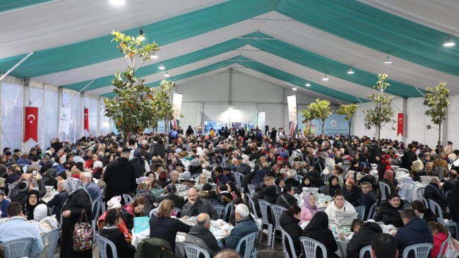 RAMAZAN’IN SEVİNÇ VE BEREKETİ SAHİL İFTARI’YLA ARTIYOR