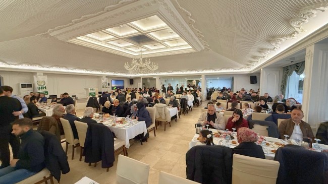 İHH Beykoz Gönüllülerle İftarda Buluştu