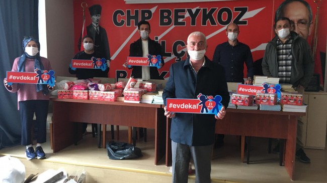 CHP Beykoz 23 Nisan’da çocuklara kitap hediye etti