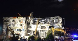 Necmettin Erbakan Kültür Merkezi yıkıldı